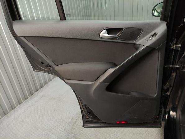 Volkswagen Tiguan I Рестайлинг с пробегом 2012 года, цена 999 000 рублей, 190981 км, внедорожник, Автокод Объявления