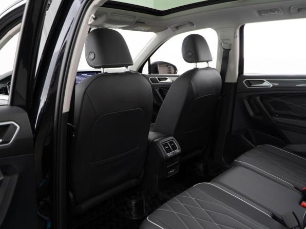 Volkswagen Tiguan II Рестайлинг (China Market) с пробегом 2024 года, цена 3 849 999 рублей, 15377 км, внедорожник, Автокод Объявления