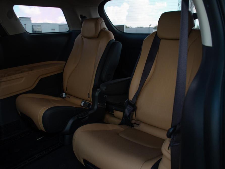 Kia Carnival IV Москва  - изображение 13