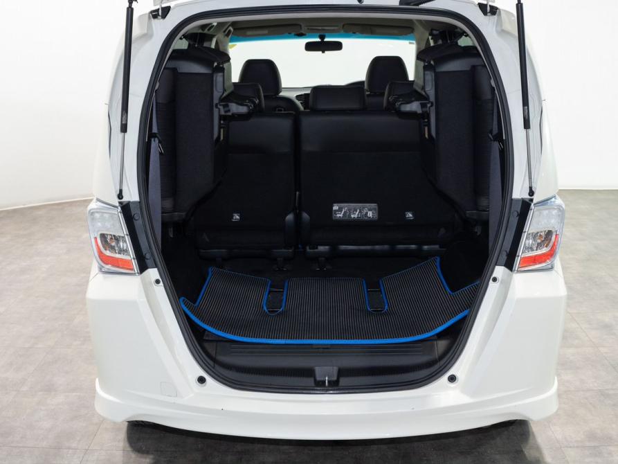 Honda Freed I Рестайлинг Чита  - изображение 17