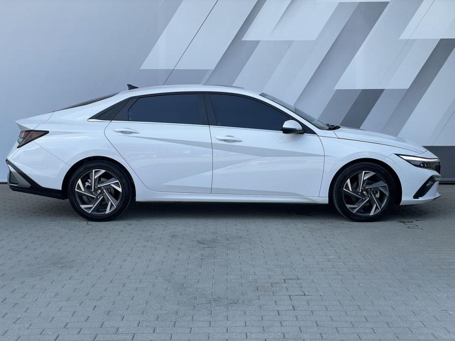 Hyundai Elantra VII (CN7) Рестайлинг Екатеринбург  - изображение 4