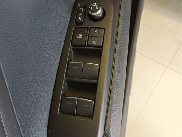 Toyota Camry VIII (XV70) Рестайлинг с пробегом 2021 года, цена 3 830 000 рублей, 38656 км, седан, Автокод Объявления