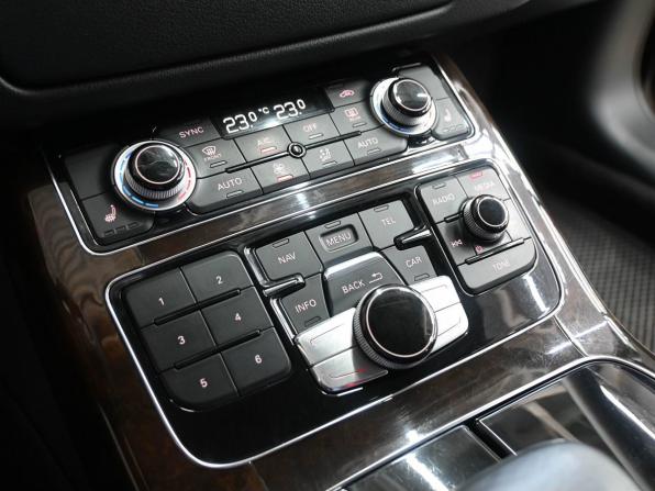 Audi A8 III (D4) Рестайлинг с пробегом 2014 года, цена 1 989 900 рублей, 142000 км, седан, Автокод Объявления