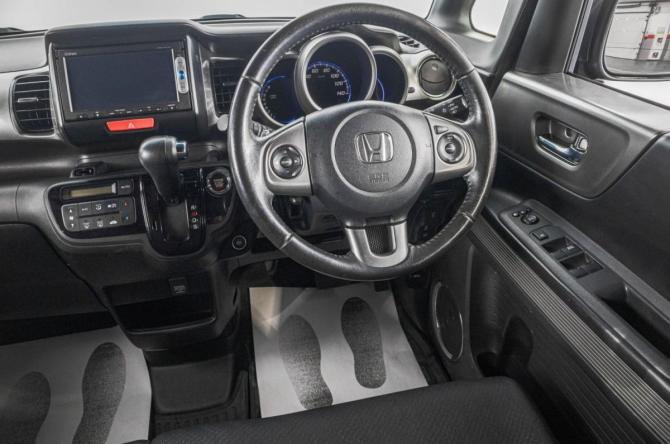 Honda N-BOX Slash I с пробегом 2015 года, цена 1 199 000 рублей, 98500 км, хэтчбек, Автокод Объявления