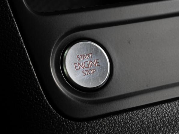 Volkswagen Tiguan I Рестайлинг с пробегом 2012 года, цена 1 399 000 рублей, 179167 км, внедорожник, Автокод Объявления