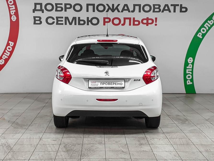 Peugeot 208 I Москва  - изображение 5