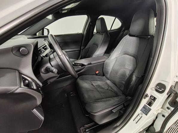 Lexus UX I с пробегом 2021 года, цена 2 999 000 рублей, 50896 км, внедорожник, Автокод Объявления