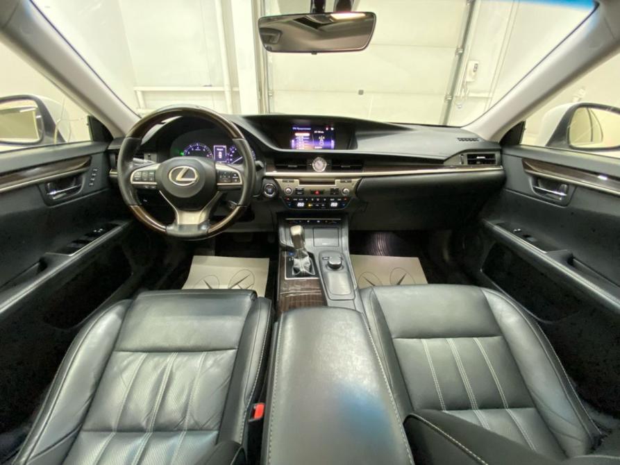 Lexus ES VI Рестайлинг Энгельс  - изображение 25