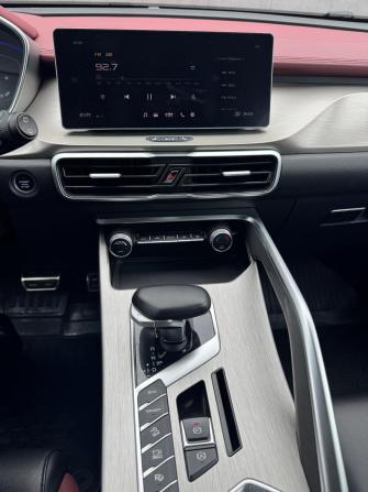 Geely Coolray I с пробегом 2023 года, цена 1 995 000 рублей, 53700 км, внедорожник, Автокод Объявления