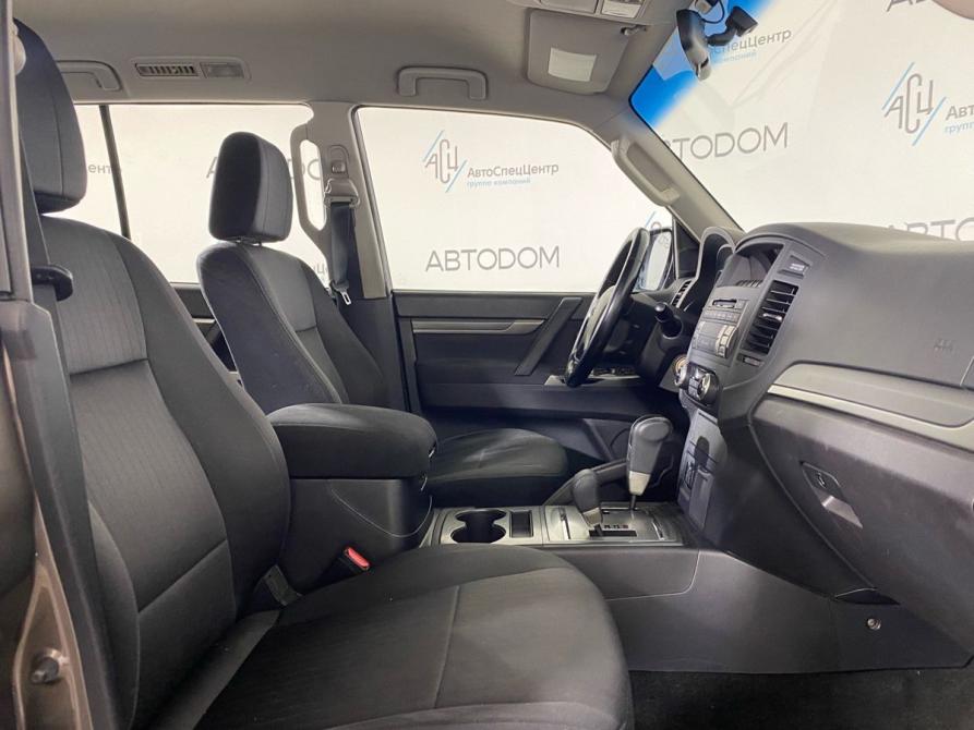 Mitsubishi Pajero IV Рестайлинг 1 Москва  - изображение 11