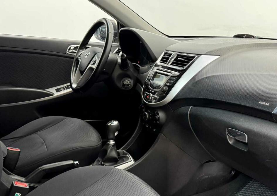 Hyundai Solaris I Москва  - изображение 11