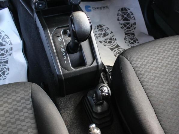 Suzuki Jimny IV с пробегом 2021 года, цена 2 715 800 рублей, 38671 км, внедорожник, Автокод Объявления