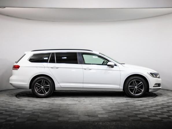 Volkswagen Passat B8 с пробегом 2016 года, цена 1 499 000 рублей, 218920 км, универсал, Автокод Объявления