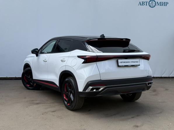 Omoda C5 I с пробегом 2023 года, цена 1 800 000 рублей, 18966 км, внедорожник, Автокод Объявления