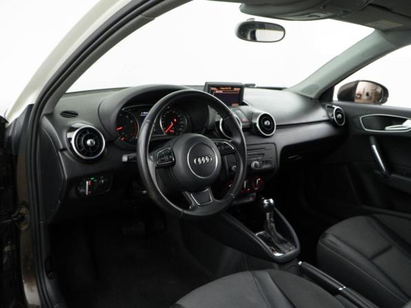 Audi A1 I (8X) с пробегом 2011 года, цена 1 049 050 рублей, 149560 км, хэтчбек, Автокод Объявления