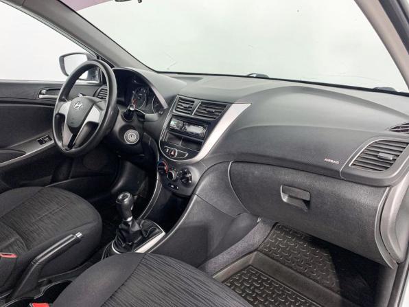 Hyundai Solaris I Рестайлинг с пробегом 2016 года, цена 581 000 рублей, 312801 км, седан, Автокод Объявления