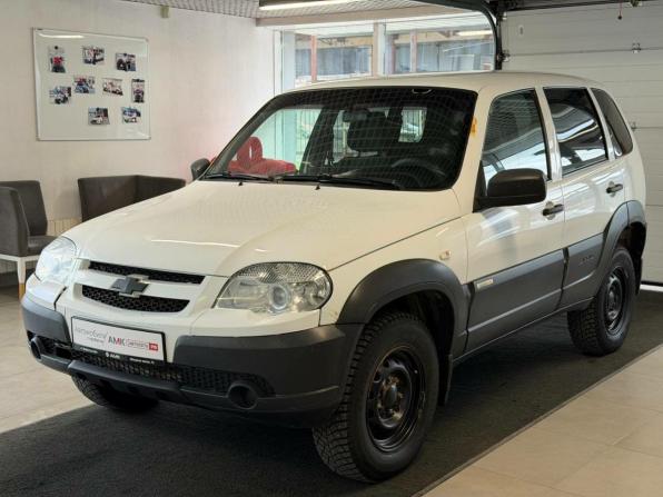 Chevrolet Niva I Рестайлинг с пробегом 2017 года, цена 458 020 рублей, 199300 км, внедорожник, Автокод Объявления