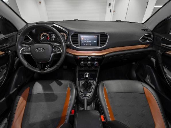 Lada (ВАЗ) Vesta I Рестайлинг (NG) с пробегом 2023 года, цена 1 295 000 рублей, 59925 км, седан, Автокод Объявления