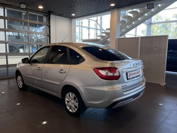 Lada (ВАЗ) Granta I Рестайлинг с пробегом 2021 года, цена 608 900 рублей, 70283 км, лифтбек, Автокод Объявления