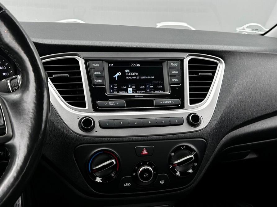 Hyundai Solaris II Санкт-Петербург  - изображение 15