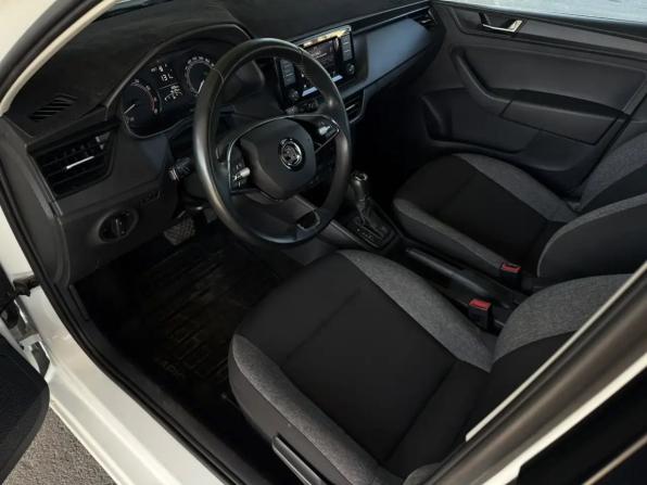 Skoda Rapid II с пробегом 2021 года, цена 1 360 000 рублей, 46089 км, лифтбек, Автокод Объявления