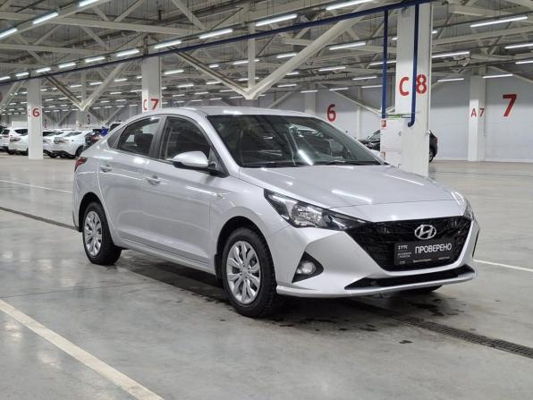 Hyundai Solaris II Рестайлинг с пробегом 2021 года, цена 1 405 000 рублей, 134363 км, седан, Автокод Объявления