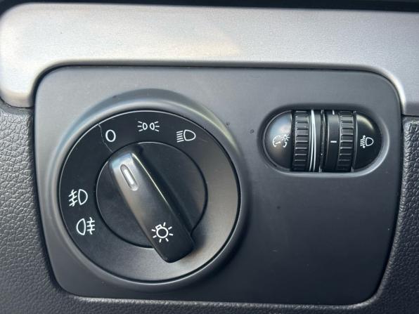 Volkswagen Golf VI с пробегом 2010 года, цена 549 000 рублей, 303147 км, хэтчбек, Автокод Объявления