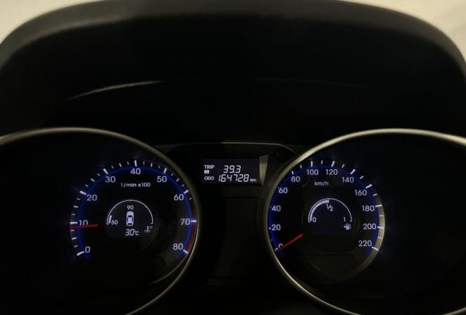 Hyundai ix35 I Рестайлинг с пробегом 2014 года, цена 1 300 000 рублей, 164728 км, внедорожник, Автокод Объявления