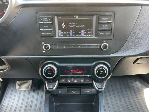 Kia Rio IV Рестайлинг с пробегом 2021 года, цена 1 645 000 рублей, 85203 км, хэтчбек, Автокод Объявления