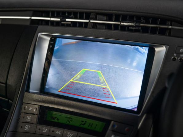 Toyota Prius III Рестайлинг (XW30) с пробегом 2013 года, цена 1 050 500 рублей, 175311 км, лифтбек, Автокод Объявления
