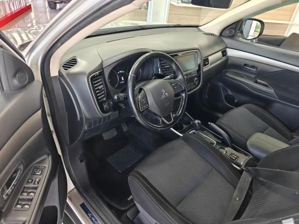 Mitsubishi Outlander III Рестайлинг 2 с пробегом 2018 года, цена 1 799 000 рублей, 151200 км, внедорожник, Автокод Объявления