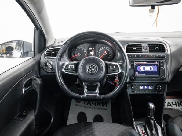 Volkswagen Polo V Рестайлинг с пробегом 2019 года, цена 1 200 000 рублей, 120231 км, седан, Автокод Объявления