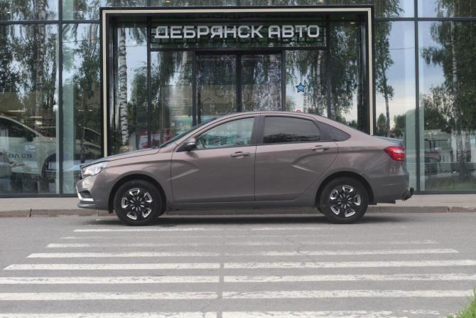 Lada (ВАЗ) Vesta I с пробегом 2018 года, цена 995 000 рублей, 165491 км, седан, Автокод Объявления