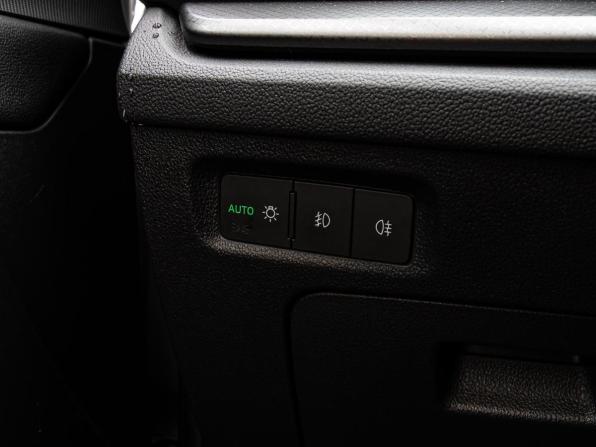 Skoda Octavia IV (A8) с пробегом 2021 года, цена 2 270 000 рублей, 124022 км, лифтбек, Автокод Объявления