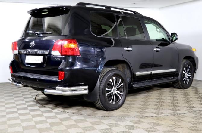 Toyota Land Cruiser 200 Series Рестайлинг 1 с пробегом 2015 года, цена 4 099 990 рублей, 254192 км, внедорожник, Автокод Объявления