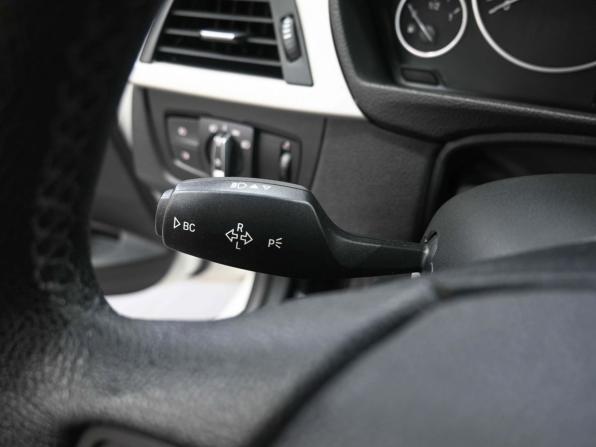 BMW 3 серии VI (F3x) Рестайлинг с пробегом 2015 года, цена 1 929 900 рублей, 95124 км, седан, Автокод Объявления