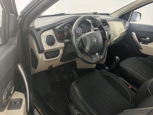 Renault Logan II с пробегом 2018 года, цена 900 000 рублей, 81000 км, седан, Автокод Объявления