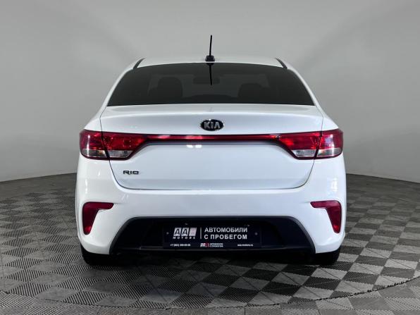 Kia Rio IV с пробегом 2018 года, цена 1 497 000 рублей, 54079 км, седан, Автокод Объявления