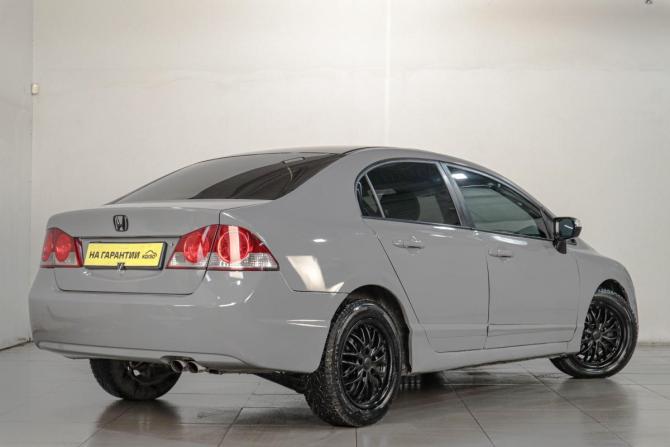 Honda Civic VIII с пробегом 2006 года, цена 549 000 рублей, 368200 км, седан, Автокод Объявления