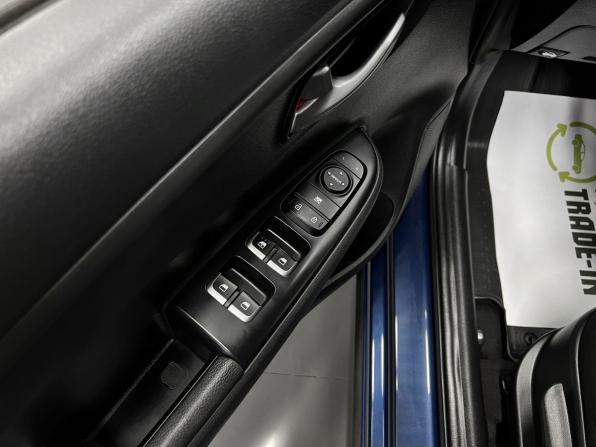 Kia Rio IV Рестайлинг с пробегом 2021 года, цена 1 695 000 рублей, 71732 км, хэтчбек, Автокод Объявления