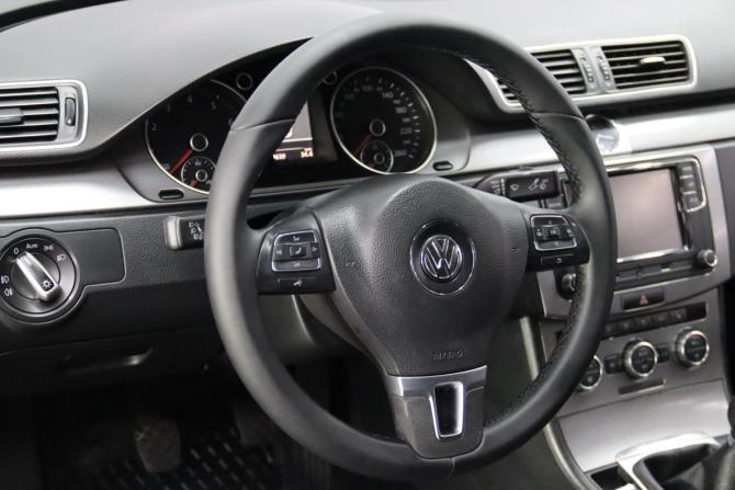 Volkswagen Passat B7 с пробегом 2012 года, цена 870 170 рублей, 279639 км, седан, Автокод Объявления