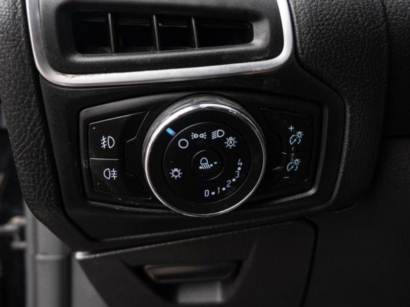 Ford Focus III с пробегом 2013 года, цена 755 000 рублей, 254325 км, хэтчбек, Автокод Объявления