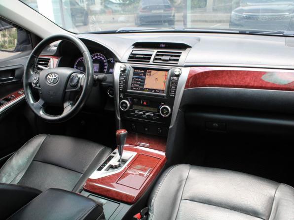 Toyota Camry VII (XV50) с пробегом 2012 года, цена 1 350 000 рублей, 375168 км, седан, Автокод Объявления