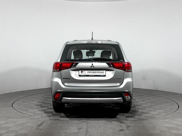 Mitsubishi Outlander III Рестайлинг 2 с пробегом 2016 года, цена 1 678 000 рублей, 134727 км, внедорожник, Автокод Объявления
