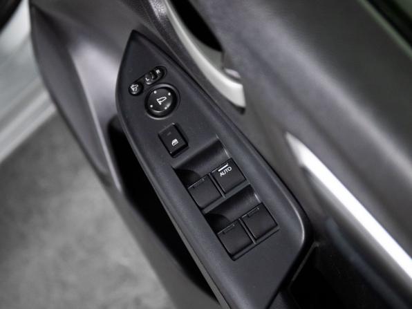 Honda Fit III с пробегом 2013 года, цена 950 000 рублей, 166348 км, хэтчбек, Автокод Объявления