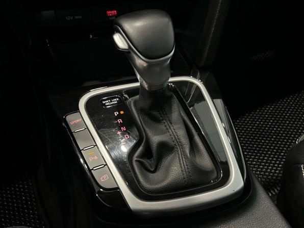 Kia Ceed III Рестайлинг с пробегом 2021 года, цена 1 690 000 рублей, 73000 км, хэтчбек, Автокод Объявления