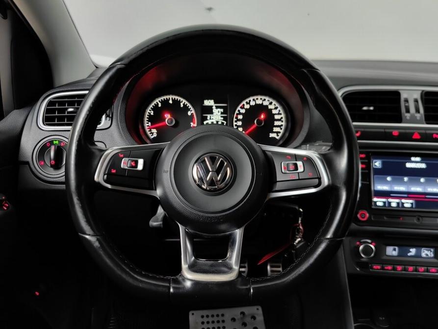 Volkswagen Polo V Рестайлинг Подольск  - изображение 11
