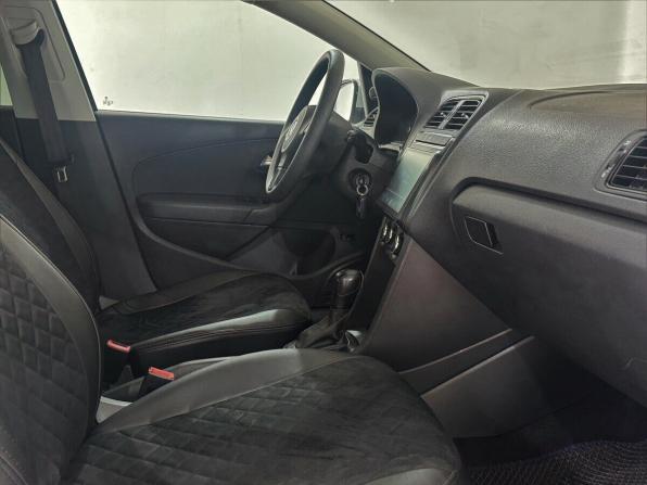 Volkswagen Polo V с пробегом 2011 года, цена 920 000 рублей, 78233 км, седан, Автокод Объявления