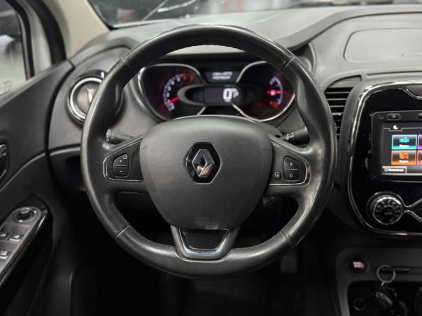 Renault Kaptur I с пробегом 2017 года, цена 1 330 000 рублей, 145000 км, внедорожник, Автокод Объявления