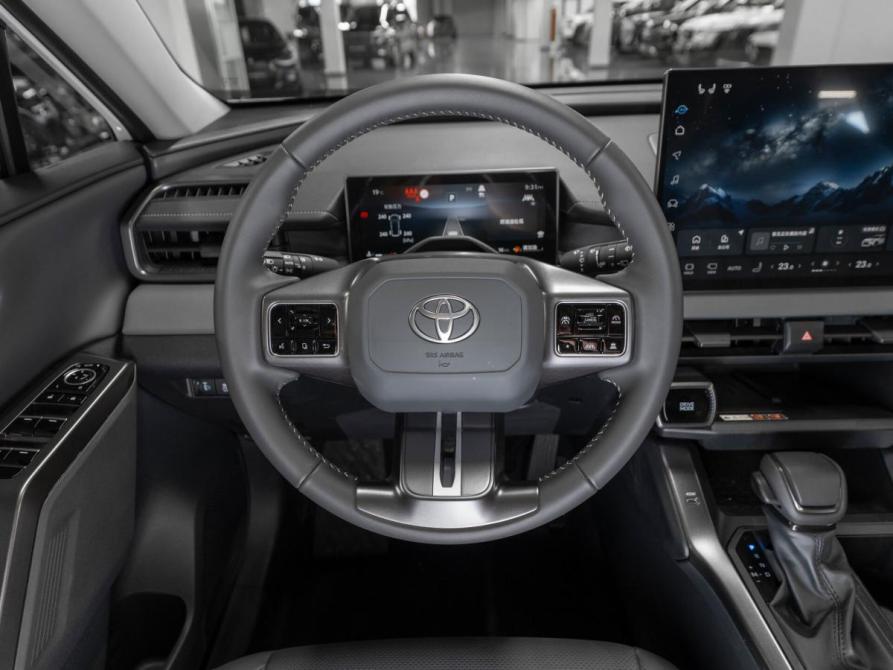 Toyota RAV4 VI (XA60) Москва  - изображение 11